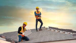 Best Roof Moss and Algae Removal  in Fairwood, WA
